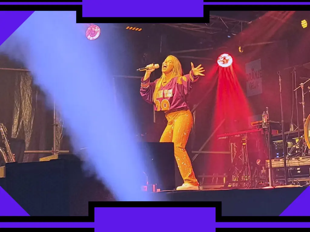 Emma Heesters gaat vol gas: uitzinnige menigte gaat los bij ‘Wie is er klaar voor een feestje?’