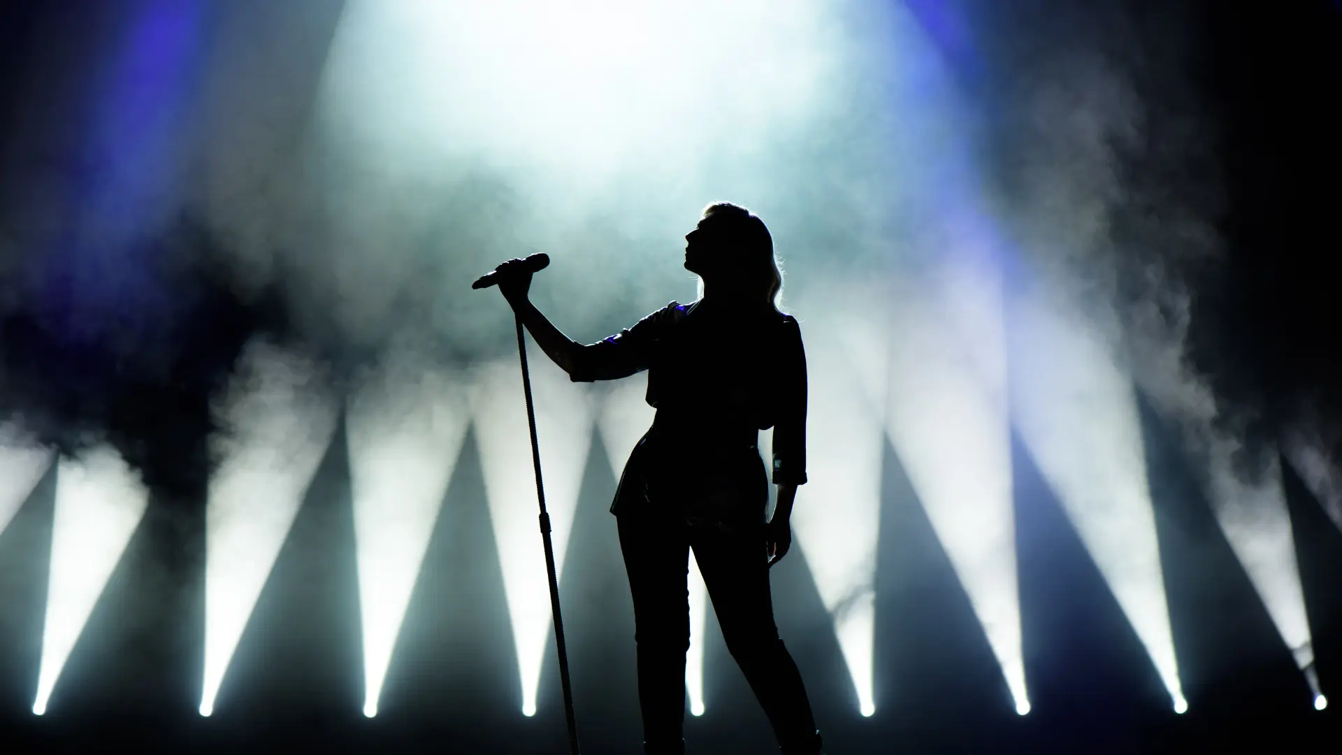 Rosalía’s AFAS Dome Concert: Een adembenemend liveoptreden dat fans versteld deed staan